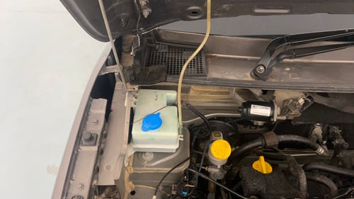 Used 2018 Renault Kwid 1.0 RXT AMT Opt Petrol Automatic engine ENGINE RIGHT SIDE HINGE & APRON VIEW