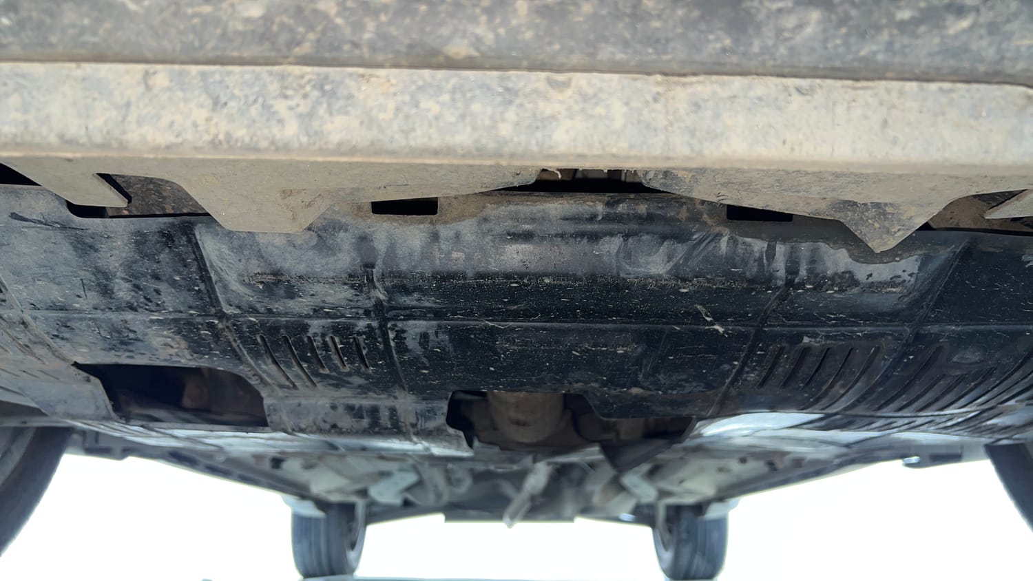 Used 2021 Jeep Compass Model S (O) 1.4 Petrol DCT Petrol Automatic extra FRONT LEFT UNDERBODY VIEW