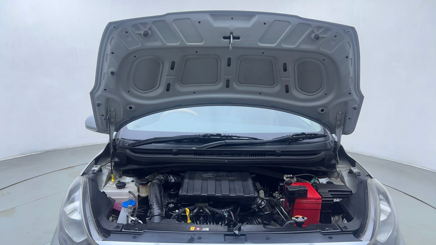 Used 2024 Hyundai Aura SX 1.2 CNG Cng Manual engine ENGINE & BONNET OPEN FRONT VIEW