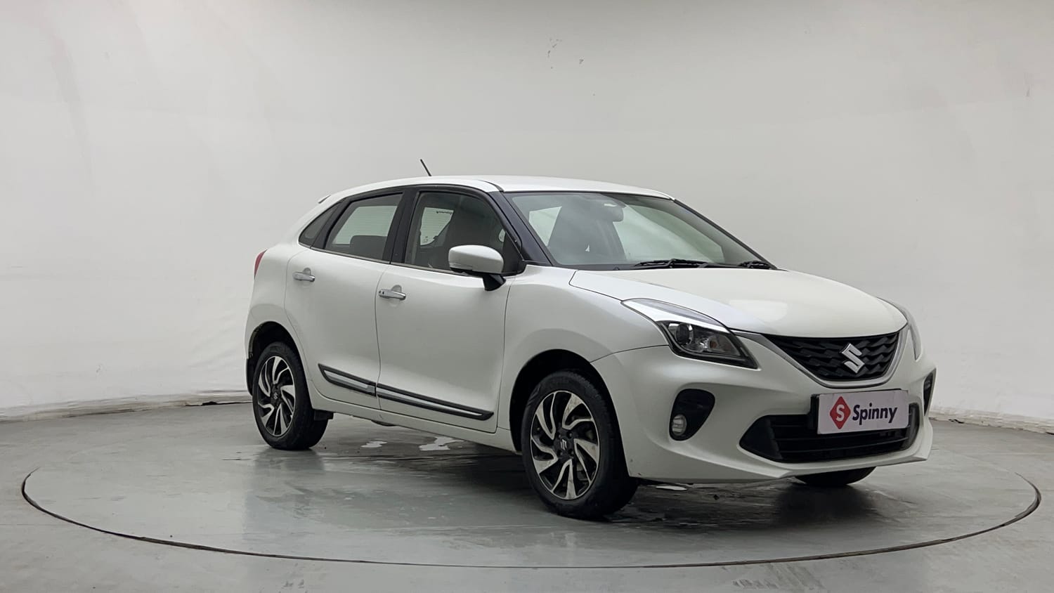 Used 2021 Maruti Suzuki Baleno Zeta Petrol Manual exterior RIGHT FRONT CORNER VIEW