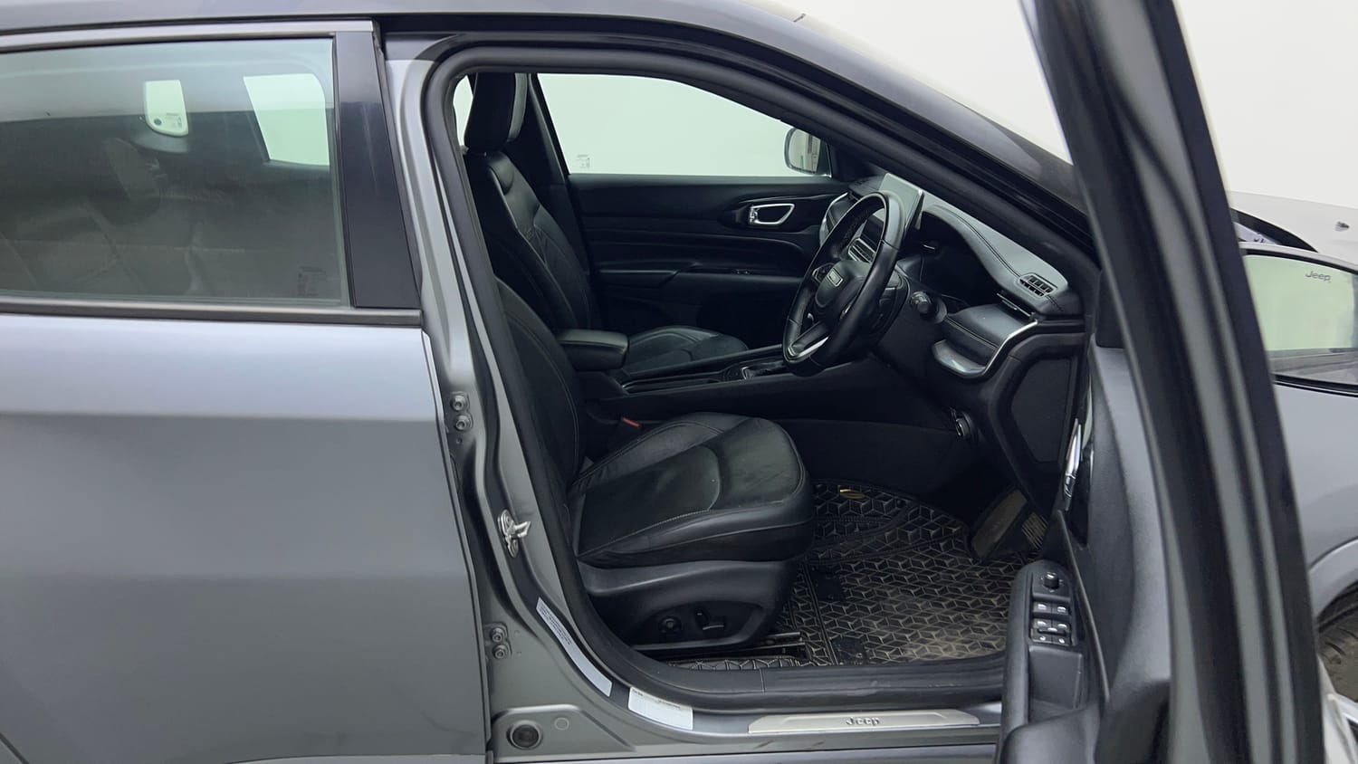Used 2021 Jeep Compass Model S (O) 1.4 Petrol DCT Petrol Automatic interior RIGHT SIDE FRONT DOOR CABIN VIEW
