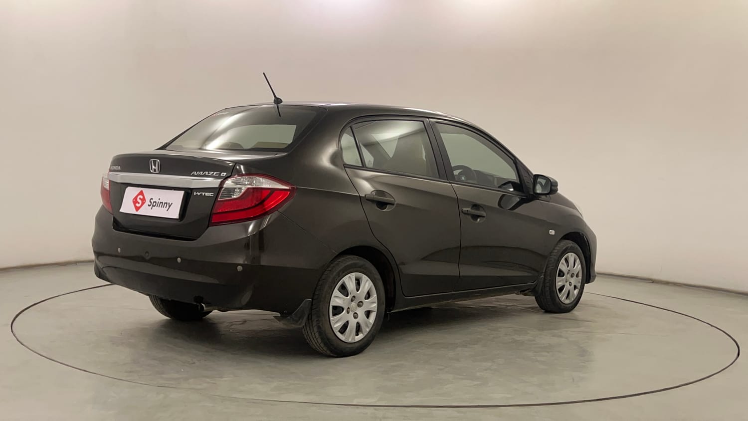 Used 2018 Honda Amaze 1.2 S i-VTEC Opt Petrol Manual exterior RIGHT REAR CORNER VIEW
