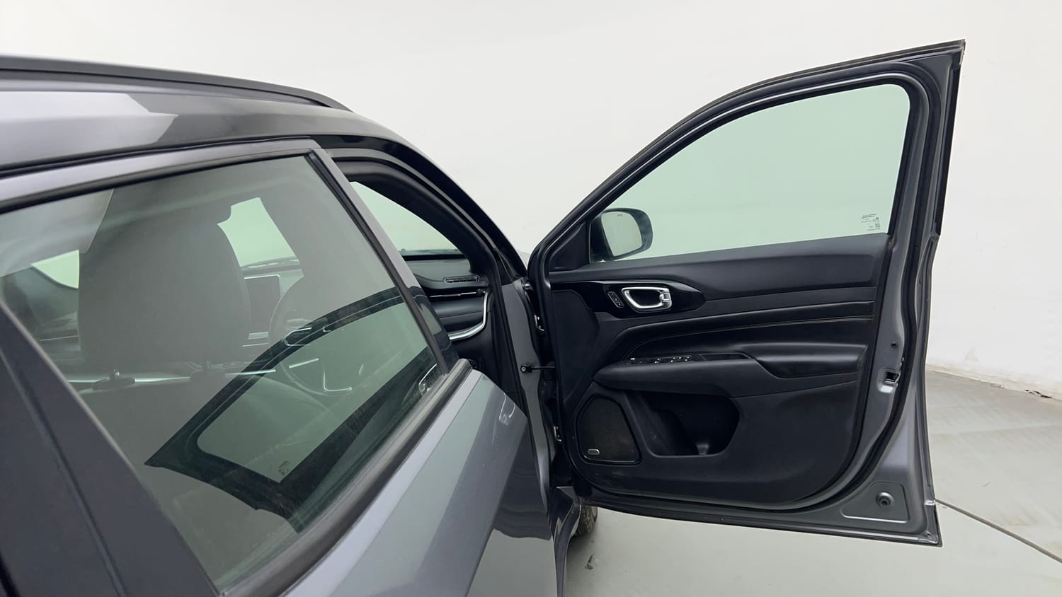 Used 2021 Jeep Compass Model S (O) 1.4 Petrol DCT Petrol Automatic interior RIGHT FRONT DOOR OPEN VIEW