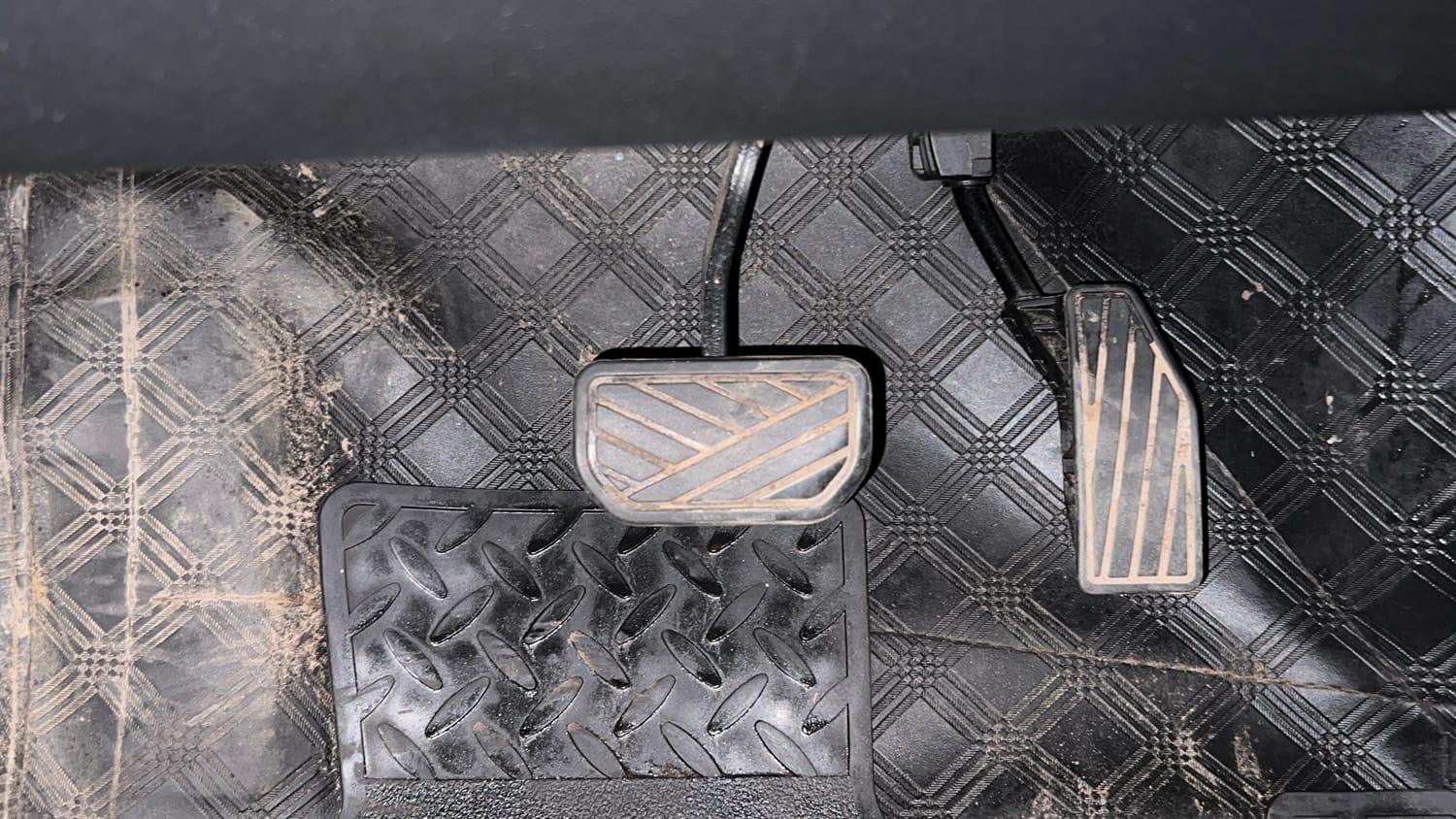 Used 2025 Maruti Suzuki Swift ZXi Plus Dual Tone AMT Petrol Automatic interior PEDALS VIEW