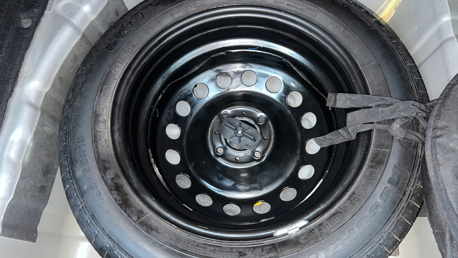 Used 2024 Tata Nexon XMA (S) Petrol Automatic tyres SPARE TYRE VIEW
