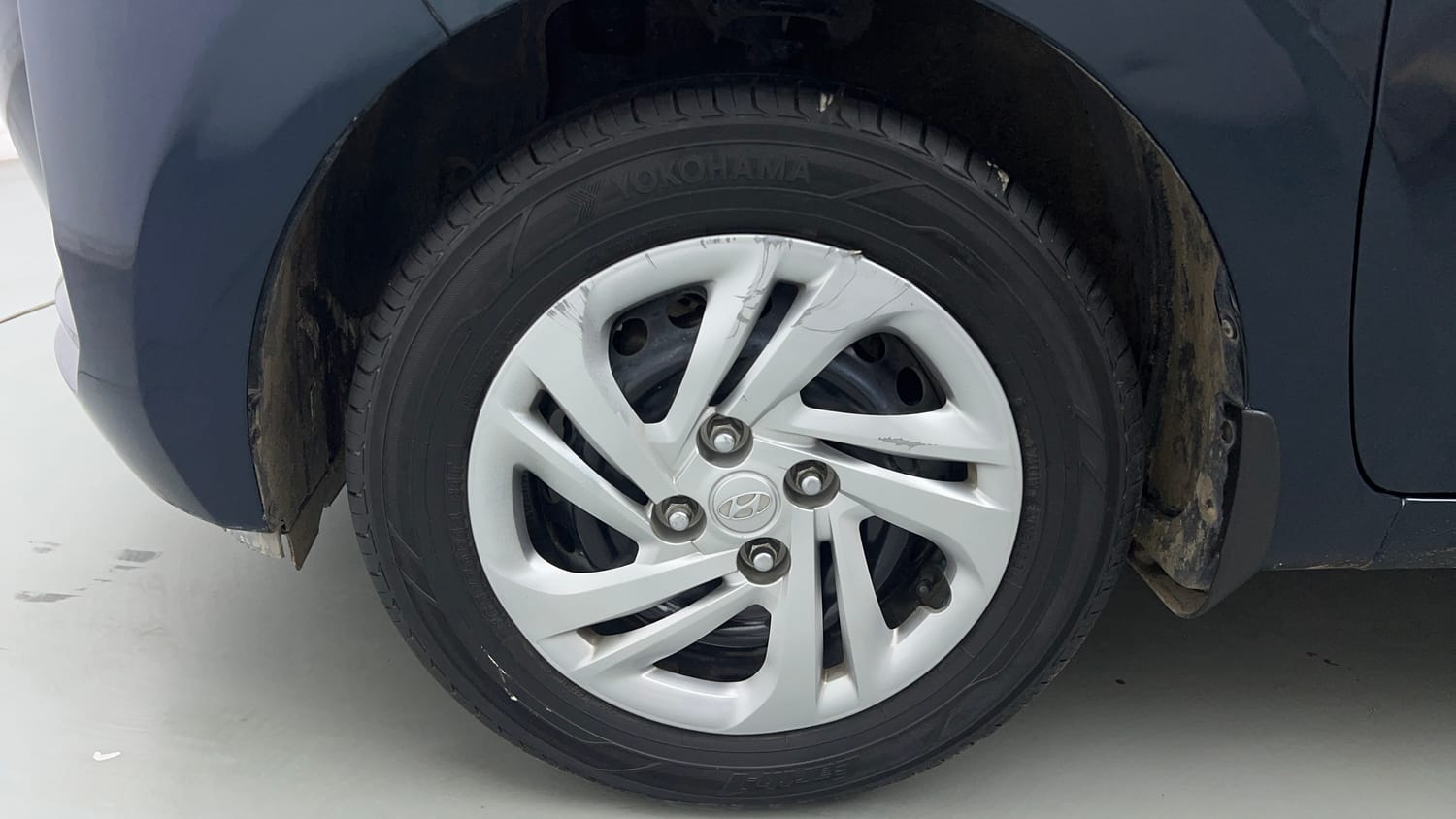 Used 2021 Hyundai Grand i10 Nios Magna 1.2 Kappa VTVT Petrol Manual tyres LEFT FRONT TYRE RIM VIEW