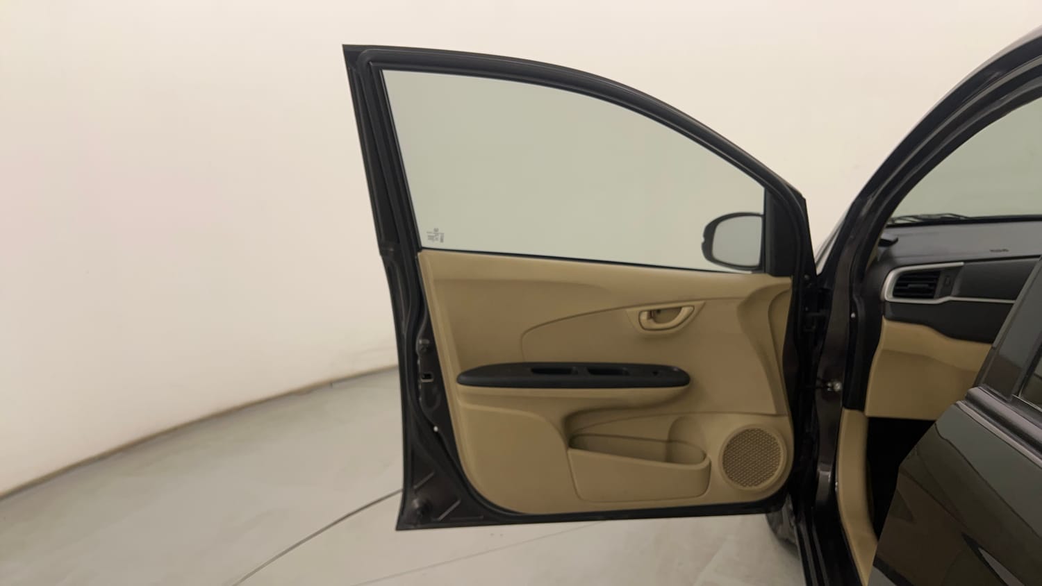 Used 2018 Honda Amaze 1.2 S i-VTEC Opt Petrol Manual interior LEFT FRONT DOOR OPEN VIEW
