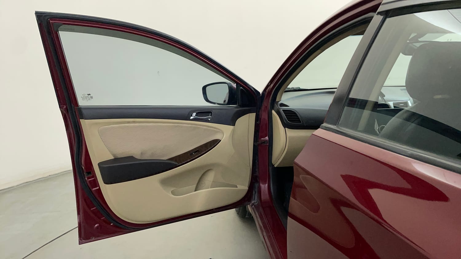 Used 2014 Hyundai Verna Fluidic 1.6 VTVT SX Petrol Manual interior LEFT FRONT DOOR OPEN VIEW