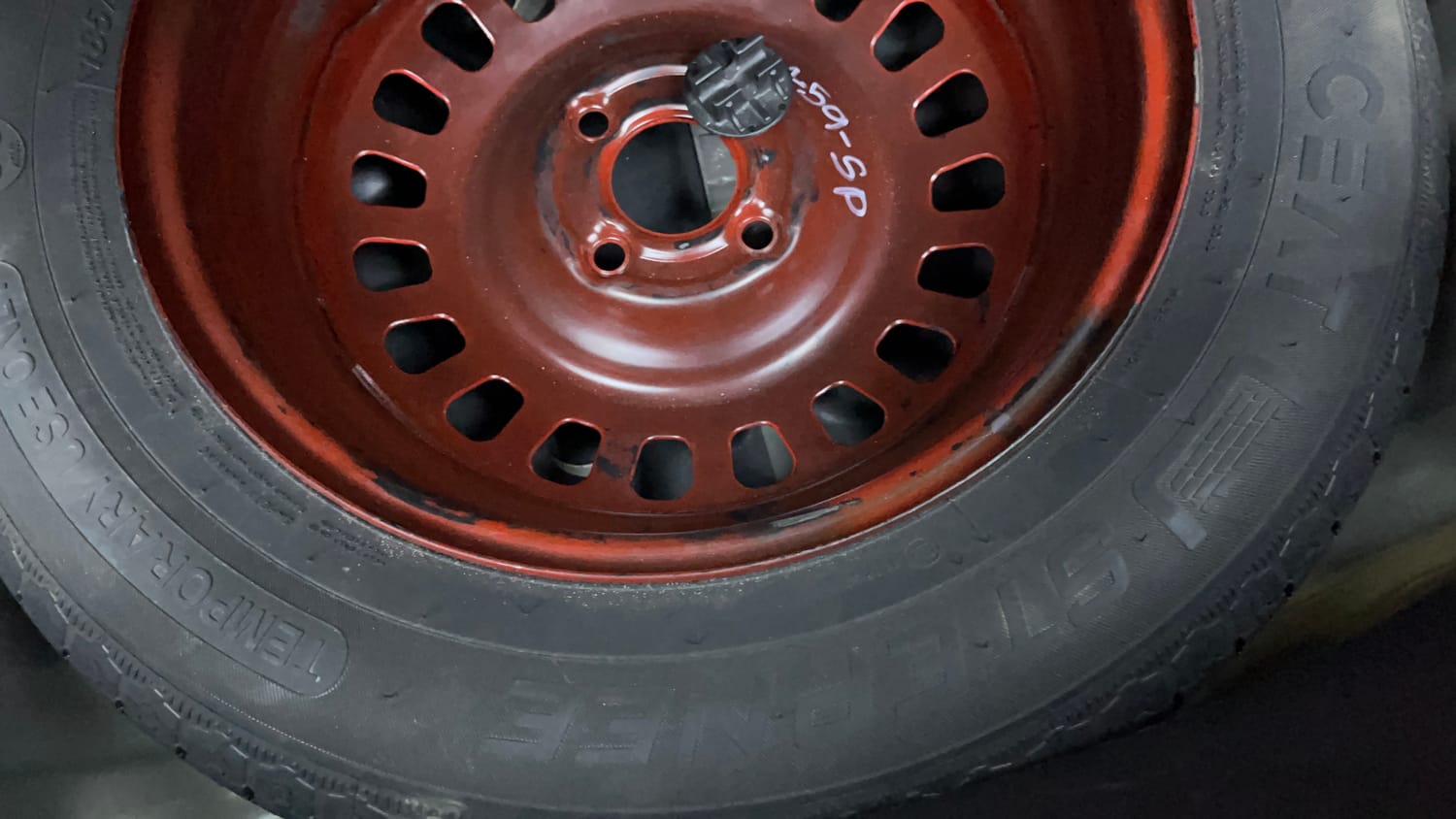 Used 2023 Nissan Magnite XV Petrol Manual tyres SPARE TYRE VIEW