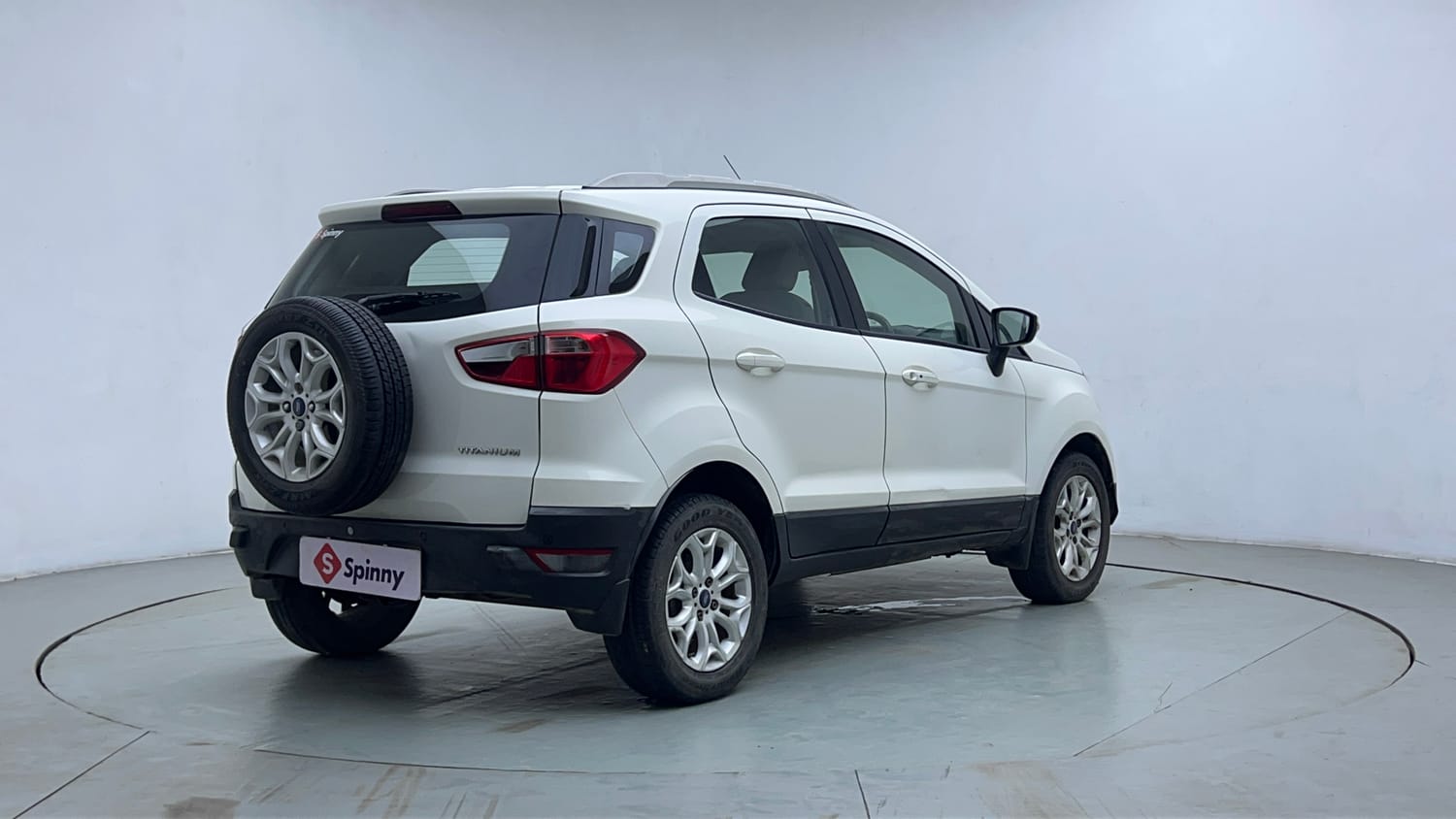 Used 2016 Ford EcoSport Titanium 1.5L Ti-VCT AT Petrol Automatic exterior RIGHT REAR CORNER VIEW