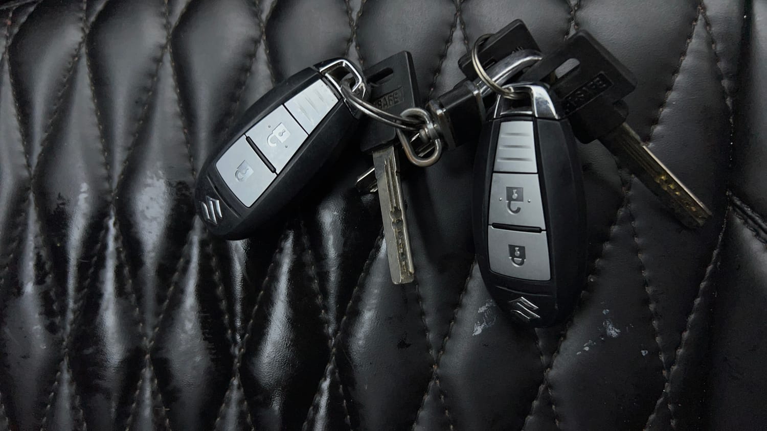 Used 2022 maruti-suzuki Vitara Brezza VXi Petrol Manual extra CAR KEY VIEW