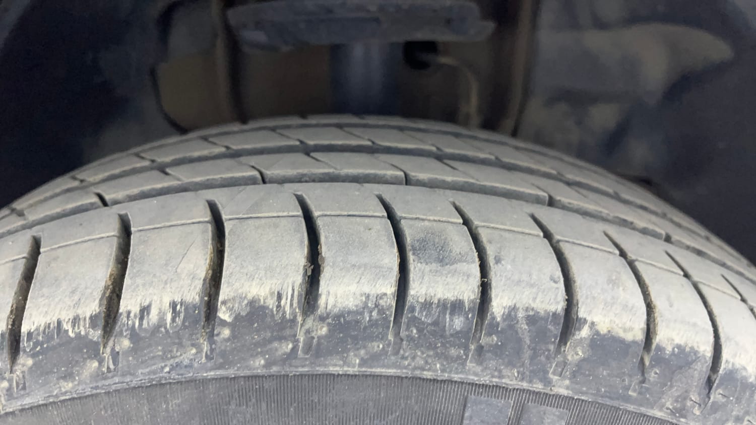 Used 2018 Tata Tiago Revotron XT Petrol Manual tyres RIGHT FRONT TYRE TREAD VIEW