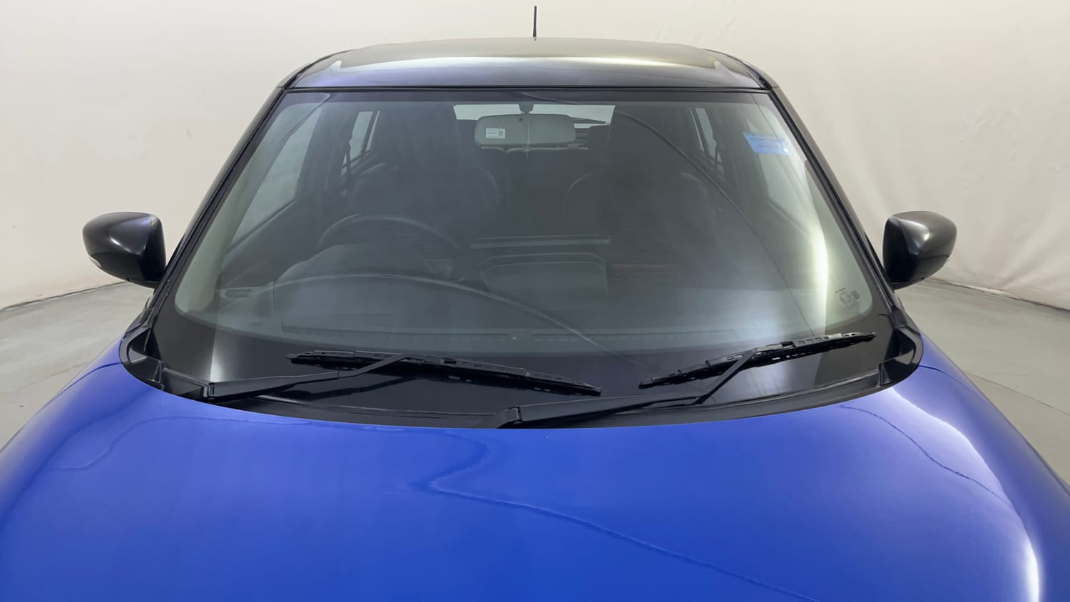 Used 2025 Maruti Suzuki Swift ZXi Plus Dual Tone AMT Petrol Automatic exterior FRONT WINDSHIELD VIEW