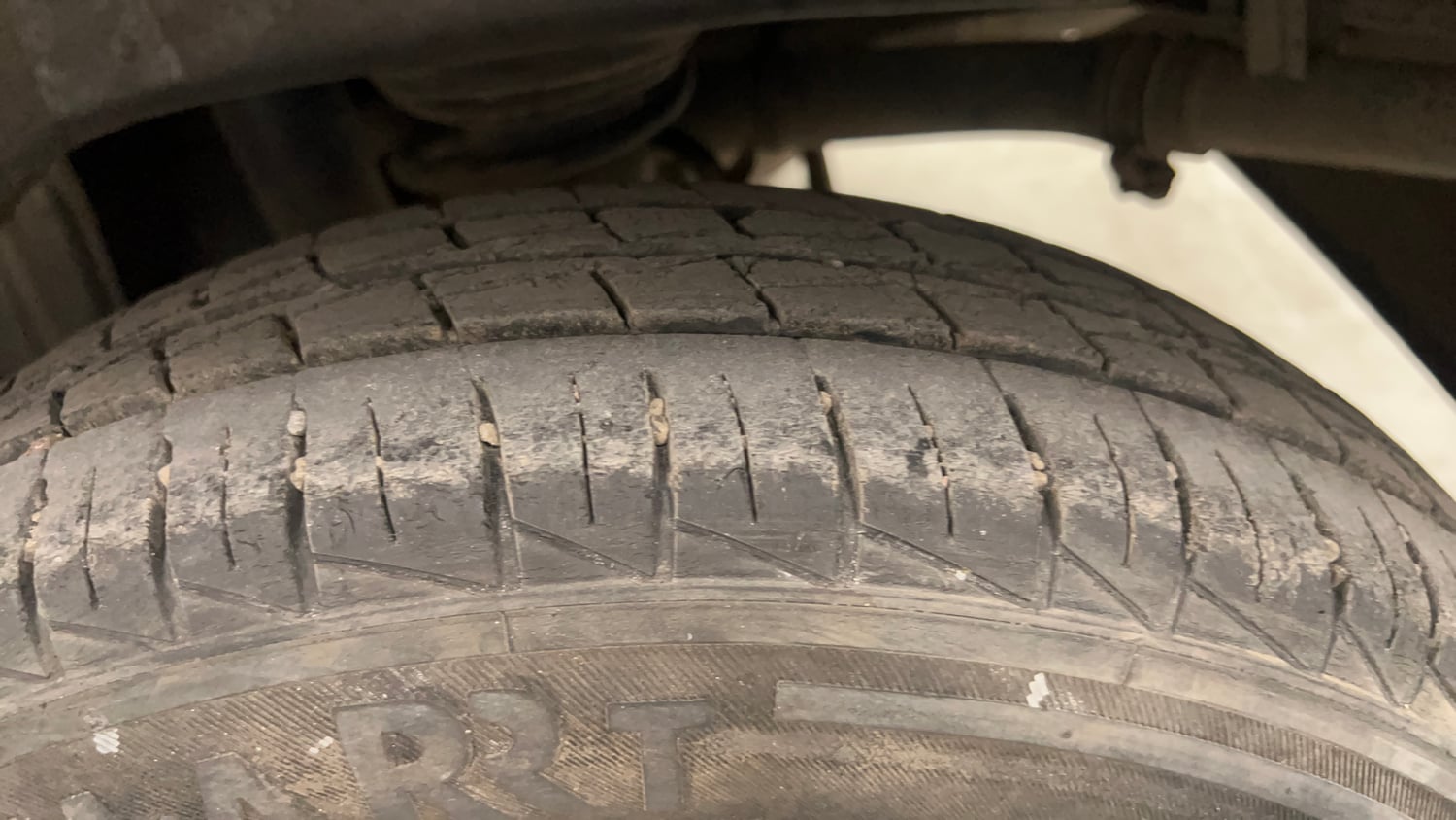 Used 2019 Maruti Suzuki Alto 800 VXi Petrol Manual tyres LEFT REAR TYRE TREAD VIEW