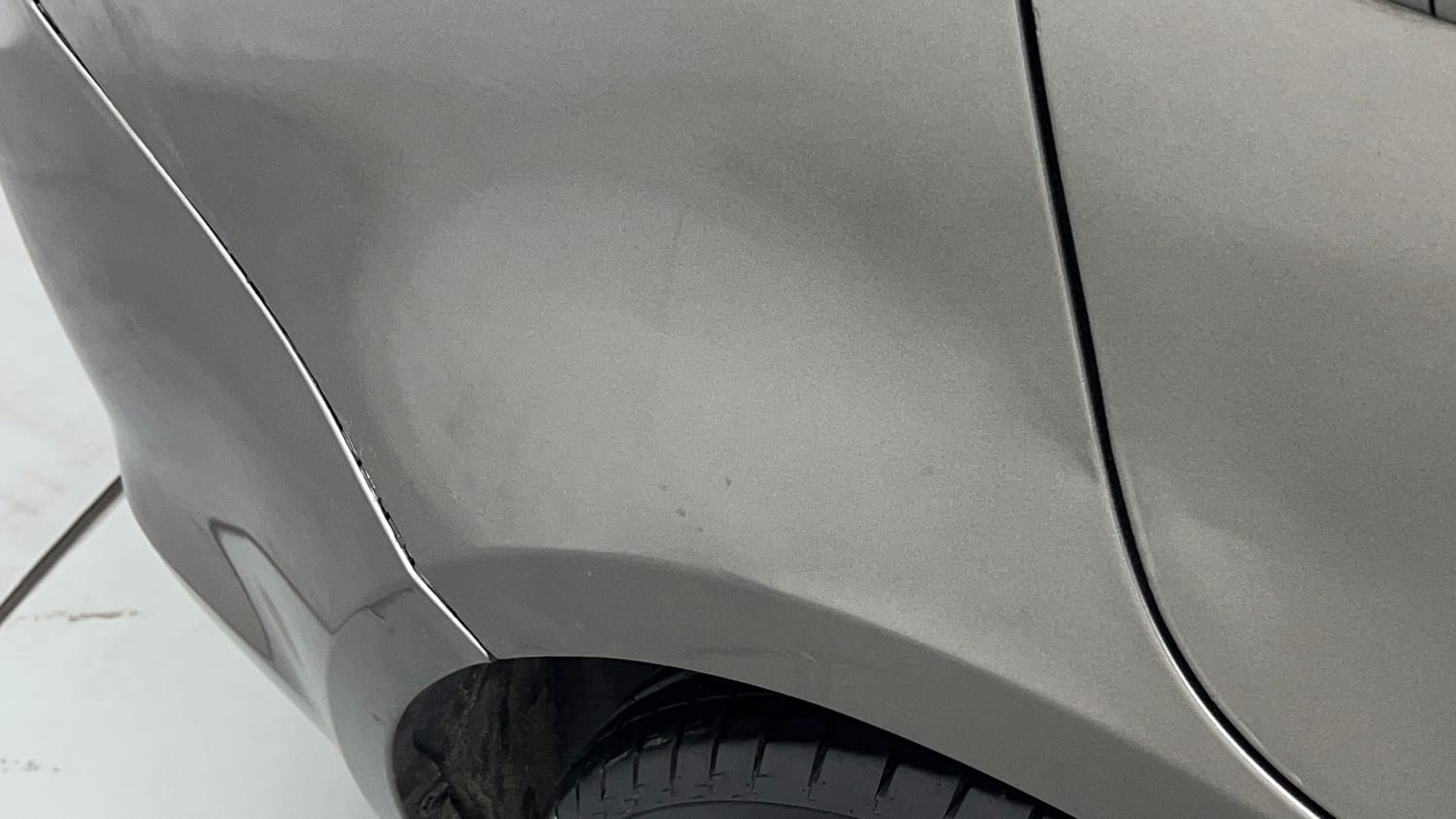 Used 2016 Maruti Suzuki Swift Dzire VXI Petrol + CNG (Outside Fitted) Cng Manual dents MINOR DENT
