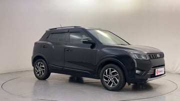 Used 2022 Mahindra XUV 300 W8 (O) 1.2 Petrol Petrol Manual Image