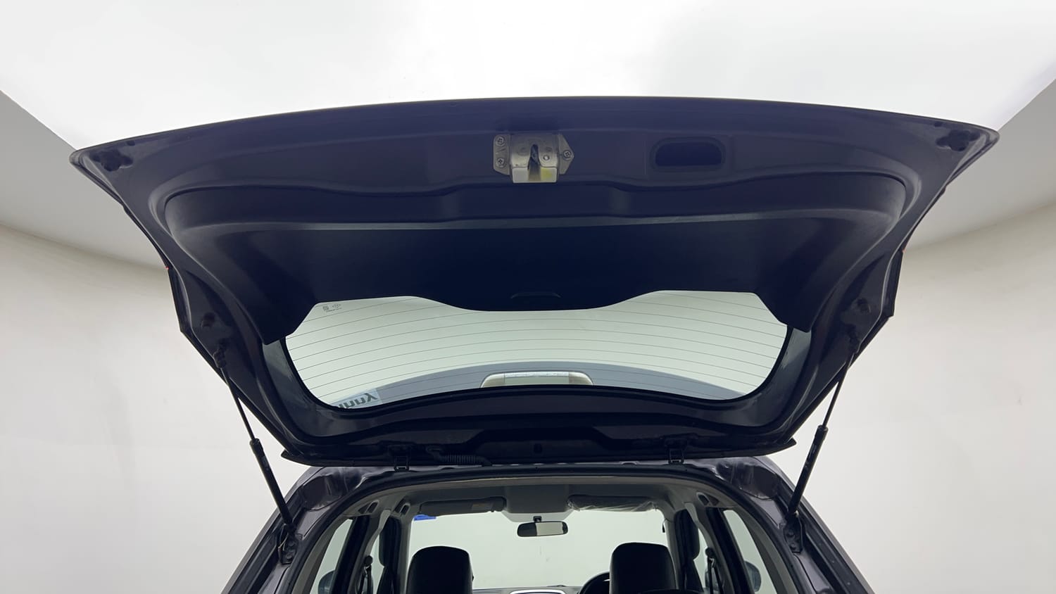 Used 2022 maruti-suzuki Vitara Brezza VXi Petrol Manual interior DICKY DOOR OPEN VIEW
