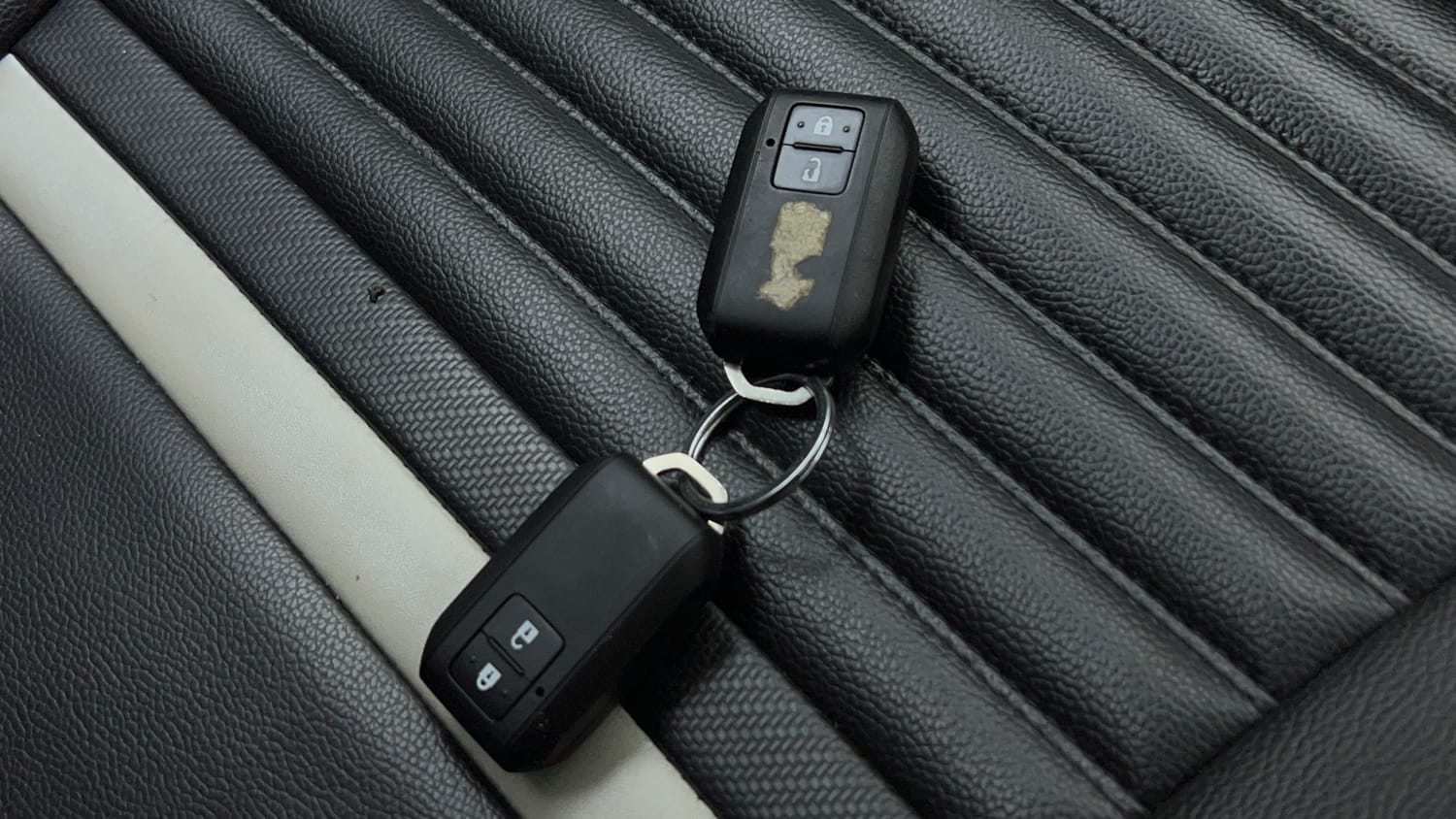 Used 2021 Maruti Suzuki Baleno Zeta Petrol Manual extra CAR KEY VIEW