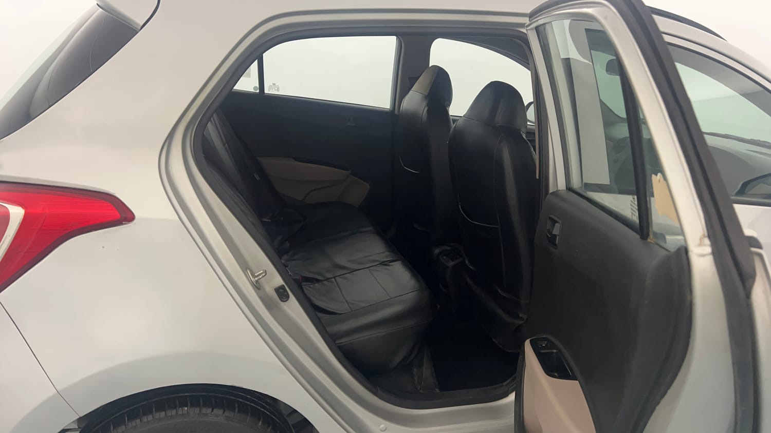 Used 2018 Hyundai Grand i10 Magna 1.2 Kappa VTVT Petrol Manual interior RIGHT SIDE REAR DOOR CABIN VIEW