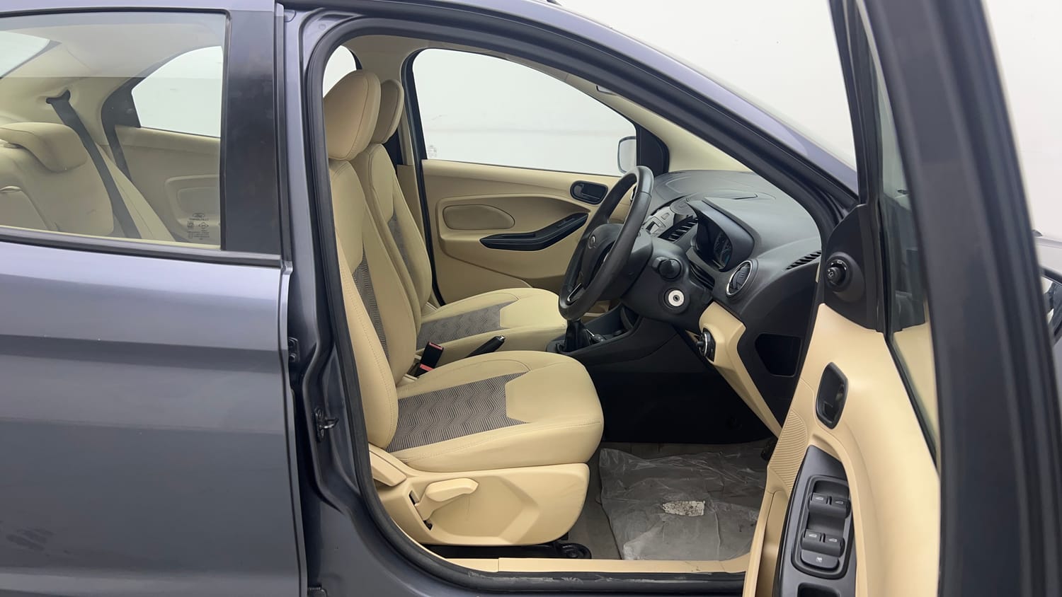 Used 2018 Ford Figo Aspire Titanium 1.2 Ti-VCT Petrol Manual interior RIGHT SIDE FRONT DOOR CABIN VIEW