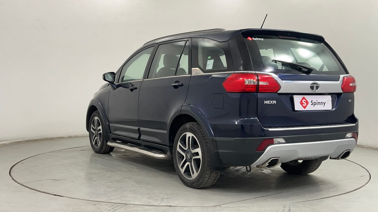 Used 2018 Tata Hexa XT 4x2 7 STR Diesel Manual exterior LEFT REAR CORNER VIEW