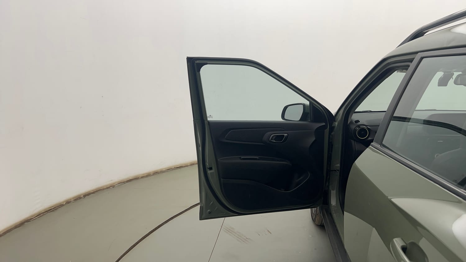 Used 2024 Hyundai Exter SX (O) Connect 1.2 AMT Petrol Automatic interior LEFT FRONT DOOR OPEN VIEW