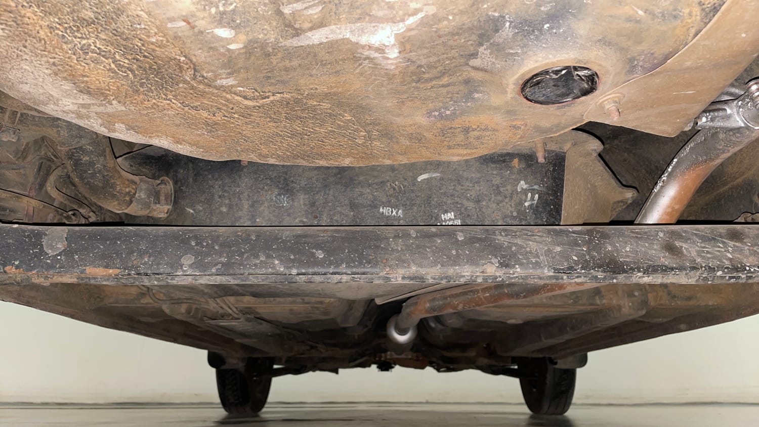 Used 2012 Hyundai i10 Sportz 1.2 AT Kappa2 Petrol Automatic extra REAR UNDERBODY VIEW (TAKEN FROM REAR)