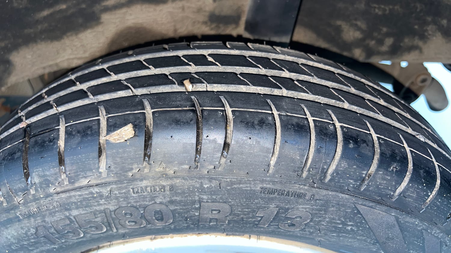 Used 2017 Renault Kwid RXT Petrol Manual tyres LEFT REAR TYRE TREAD VIEW