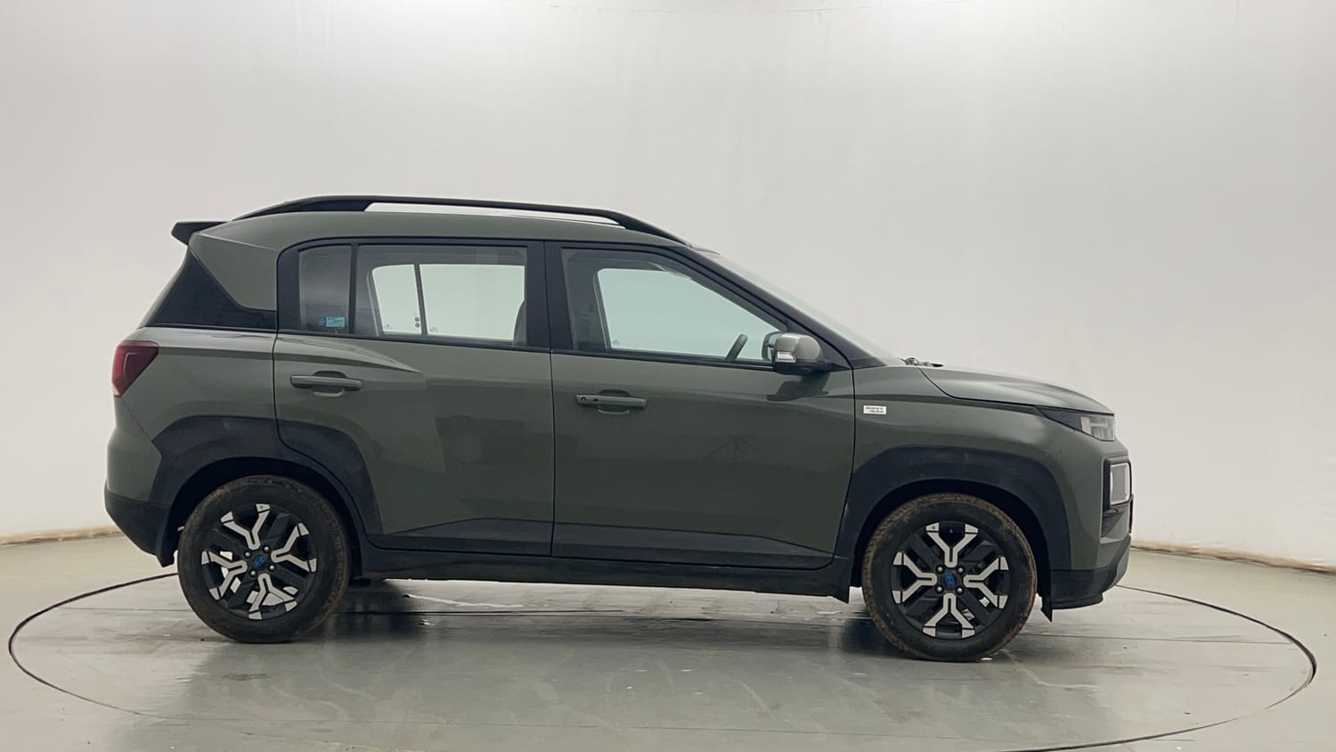 Used 2024 Hyundai Exter SX (O) Connect 1.2 AMT Petrol Automatic exterior RIGHT SIDE VIEW