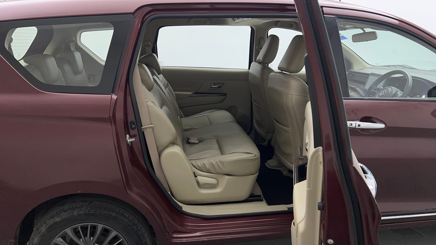 Used 2019 Maruti Suzuki New Ertiga ZXi Petrol Manual interior RIGHT SIDE REAR DOOR CABIN VIEW