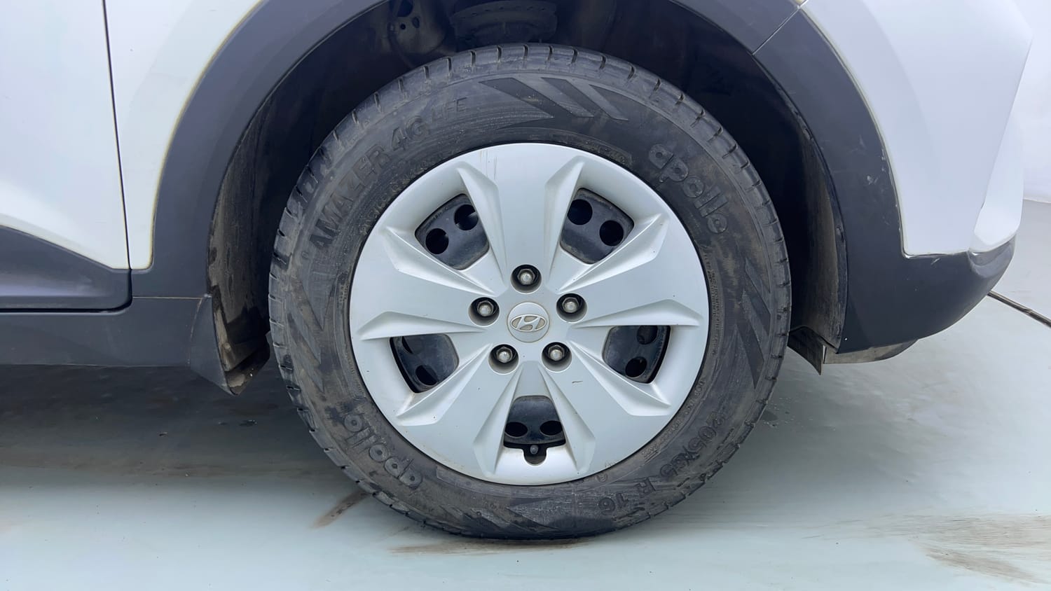 Used 2019 Hyundai Creta EX 1.6 Petrol Petrol Manual tyres RIGHT FRONT TYRE RIM VIEW