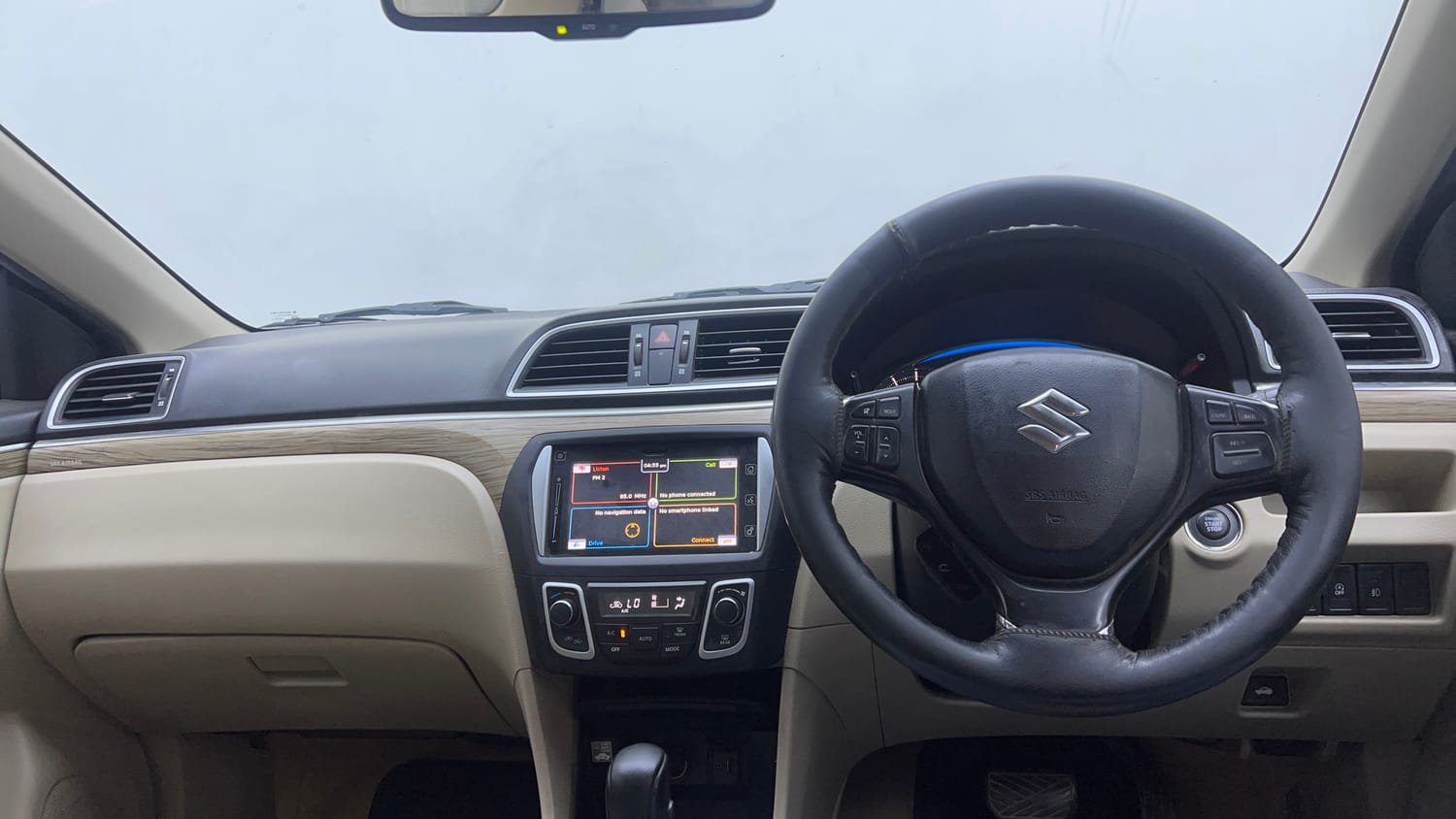 Used 2019 Maruti Suzuki Ciaz Alpha Hybrid 1.5 AT Petrol Automatic interior DASHBOARD VIEW