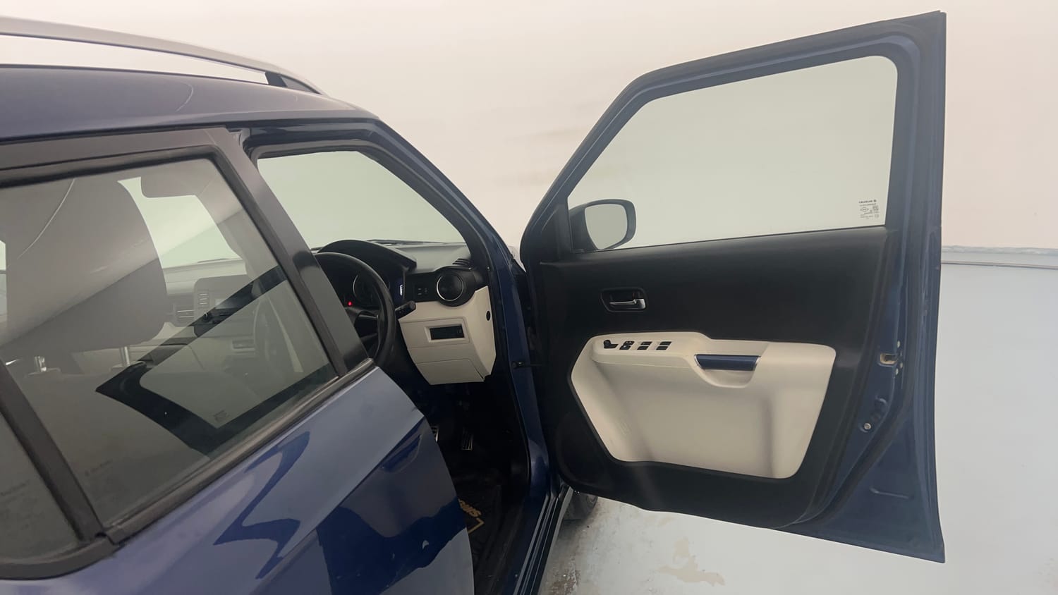 Used 2022 Maruti Suzuki Ignis Delta 1.2 MT Petrol Manual interior RIGHT FRONT DOOR OPEN VIEW