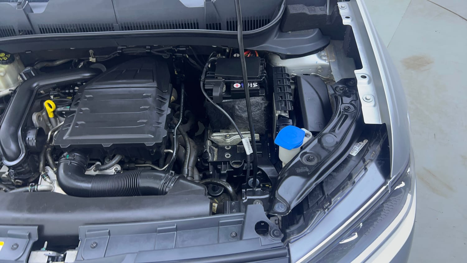 Used 2022 Volkswagen Taigun Topline 1.0 TSI MT Petrol Manual engine ENGINE LEFT SIDE VIEW