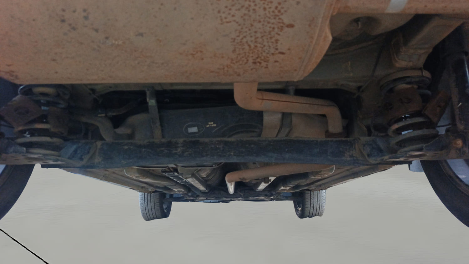 Used 2019 Hyundai Creta SX 1.6 AT CRDi Diesel Automatic extra REAR UNDERBODY VIEW (TAKEN FROM REAR)