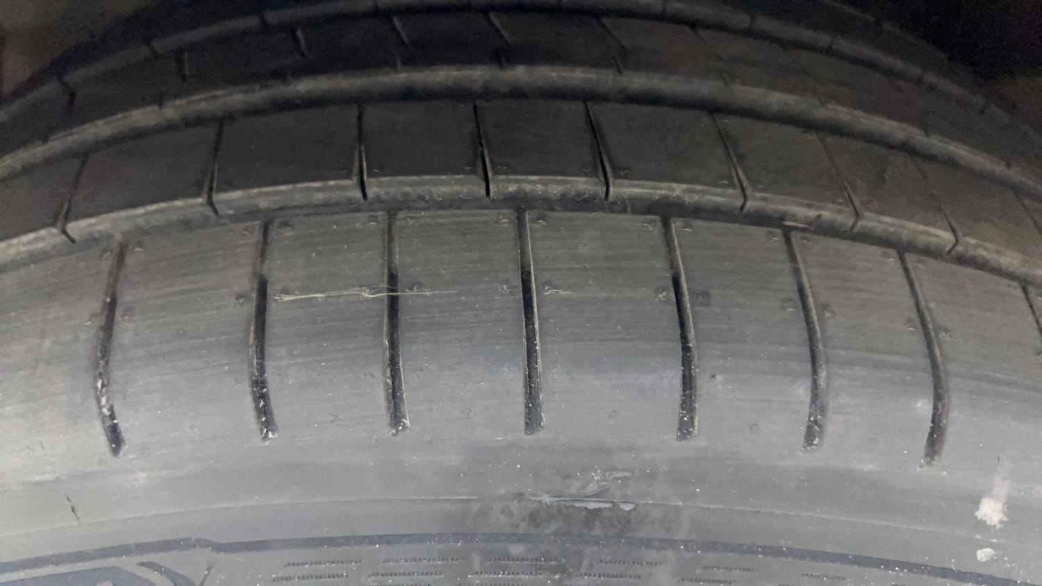 Used 2018 Audi Q7 45 TFSI Premium Plus Petrol Automatic tyres LEFT FRONT TYRE TREAD VIEW