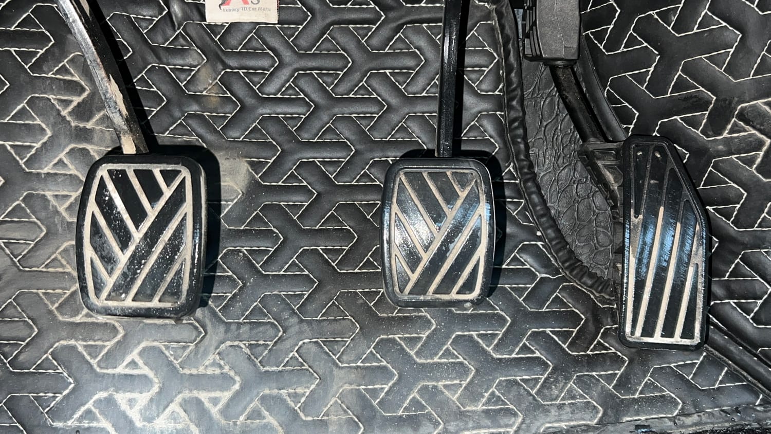 Used 2023 Maruti Suzuki Swift VXi Petrol Manual interior PEDALS VIEW