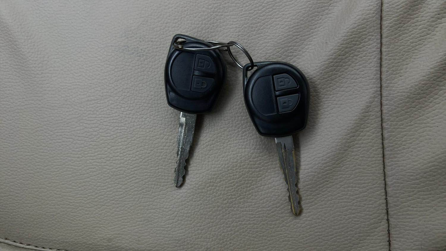 Used 2016 Maruti Suzuki Swift Dzire VXI Petrol + CNG (Outside Fitted) Cng Manual extra CAR KEY VIEW