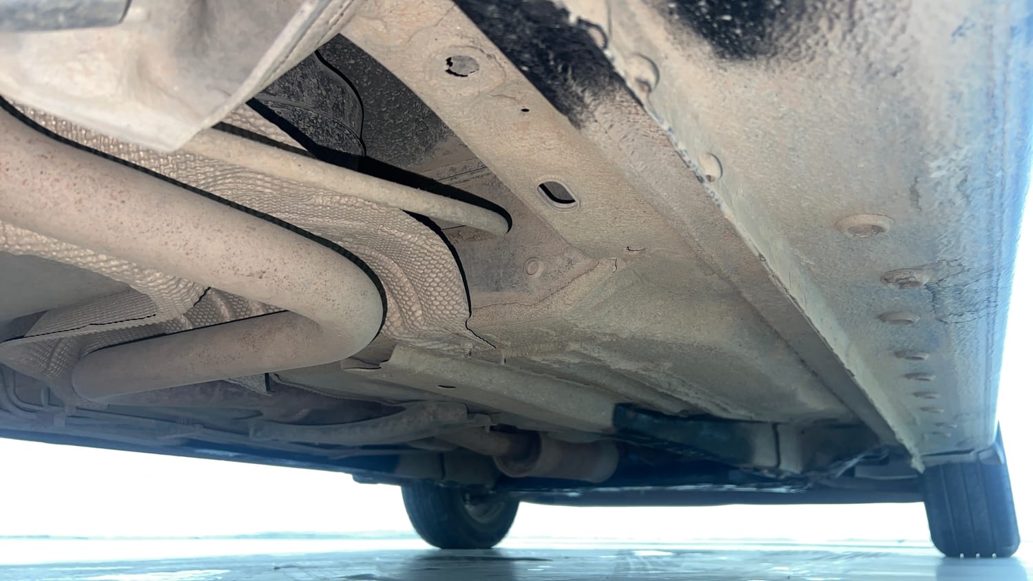 Used 2018 Ford Figo Aspire Titanium 1.2 Ti-VCT Petrol Manual extra REAR RIGHT UNDERBODY VIEW