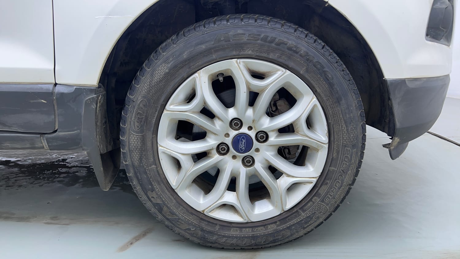 Used 2016 Ford EcoSport Titanium 1.5L Ti-VCT AT Petrol Automatic tyres RIGHT FRONT TYRE RIM VIEW