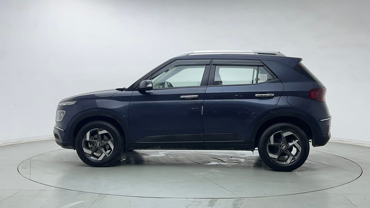Used 2020 Hyundai Venue SX Plus 1.0 Turbo DCT Petrol Automatic exterior LEFT SIDE VIEW