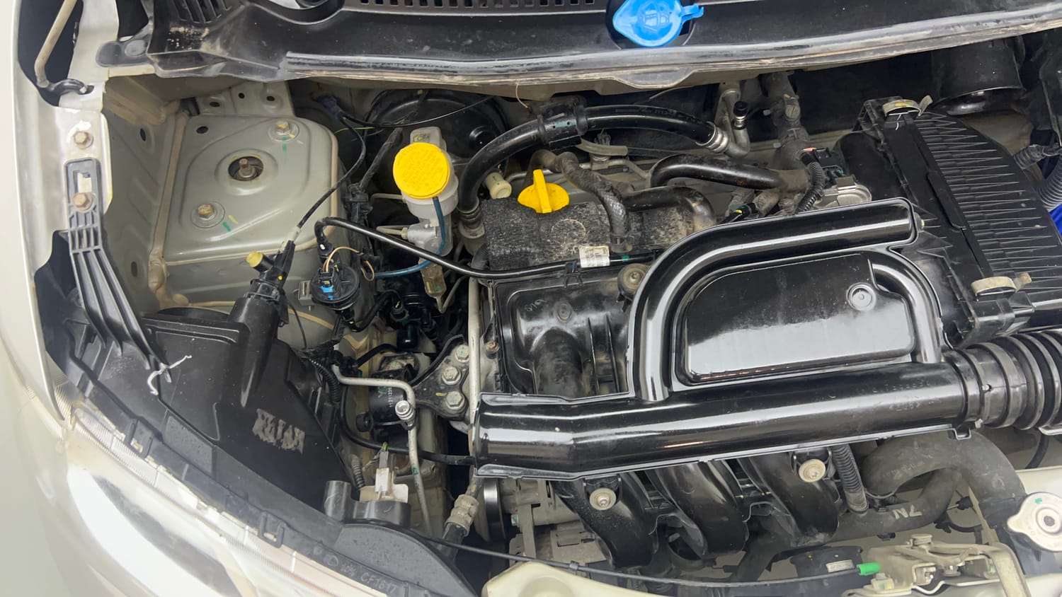 Used 2017 Datsun Redi-GO S Petrol Manual engine ENGINE RIGHT SIDE VIEW