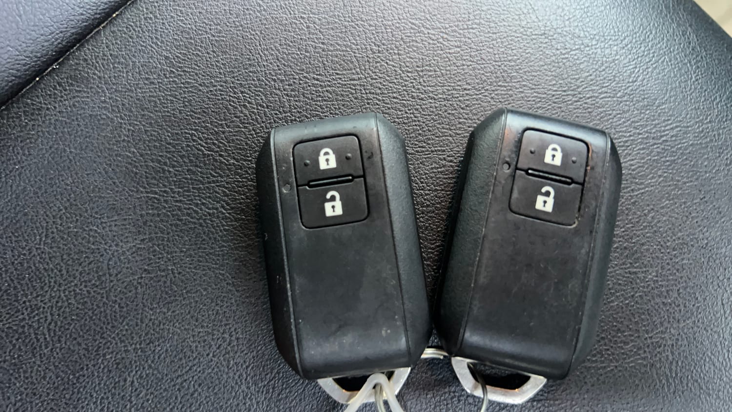 Used 2018 Maruti Suzuki Swift ZXi AMT Petrol Automatic extra CAR KEY VIEW
