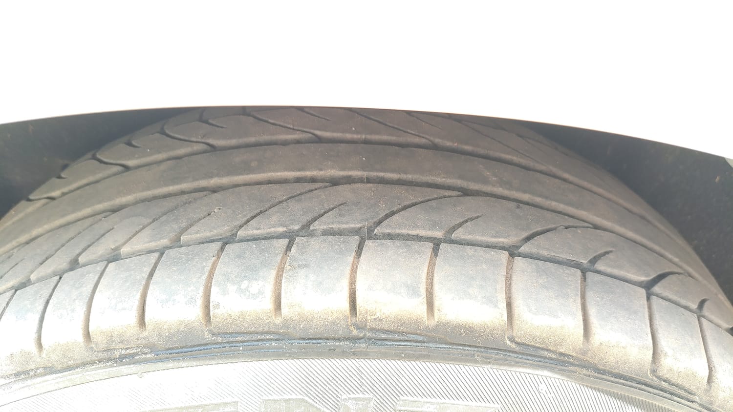 Used 2019 Ford EcoSport Titanium + 1.5L Ti-VCT AT Petrol Automatic tyres LEFT REAR TYRE TREAD VIEW