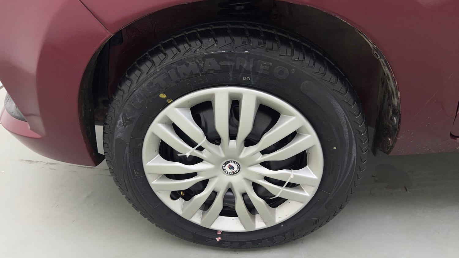 Used 2015 Maruti Suzuki Alto K10 VXi Petrol Manual tyres LEFT FRONT TYRE RIM VIEW