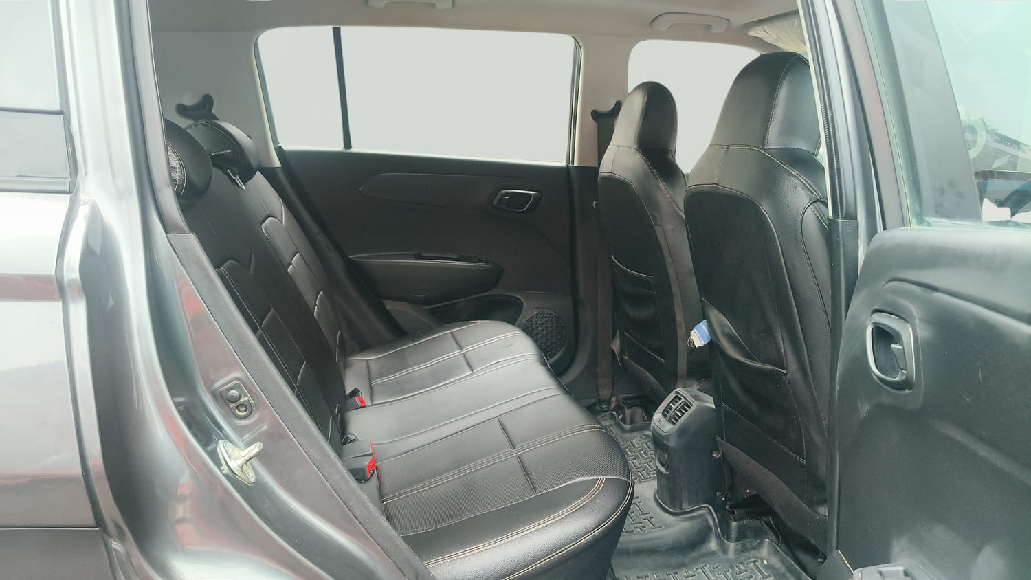 Used 2024 Hyundai Exter SX 1.2 MT Petrol Manual interior RIGHT SIDE REAR DOOR CABIN VIEW