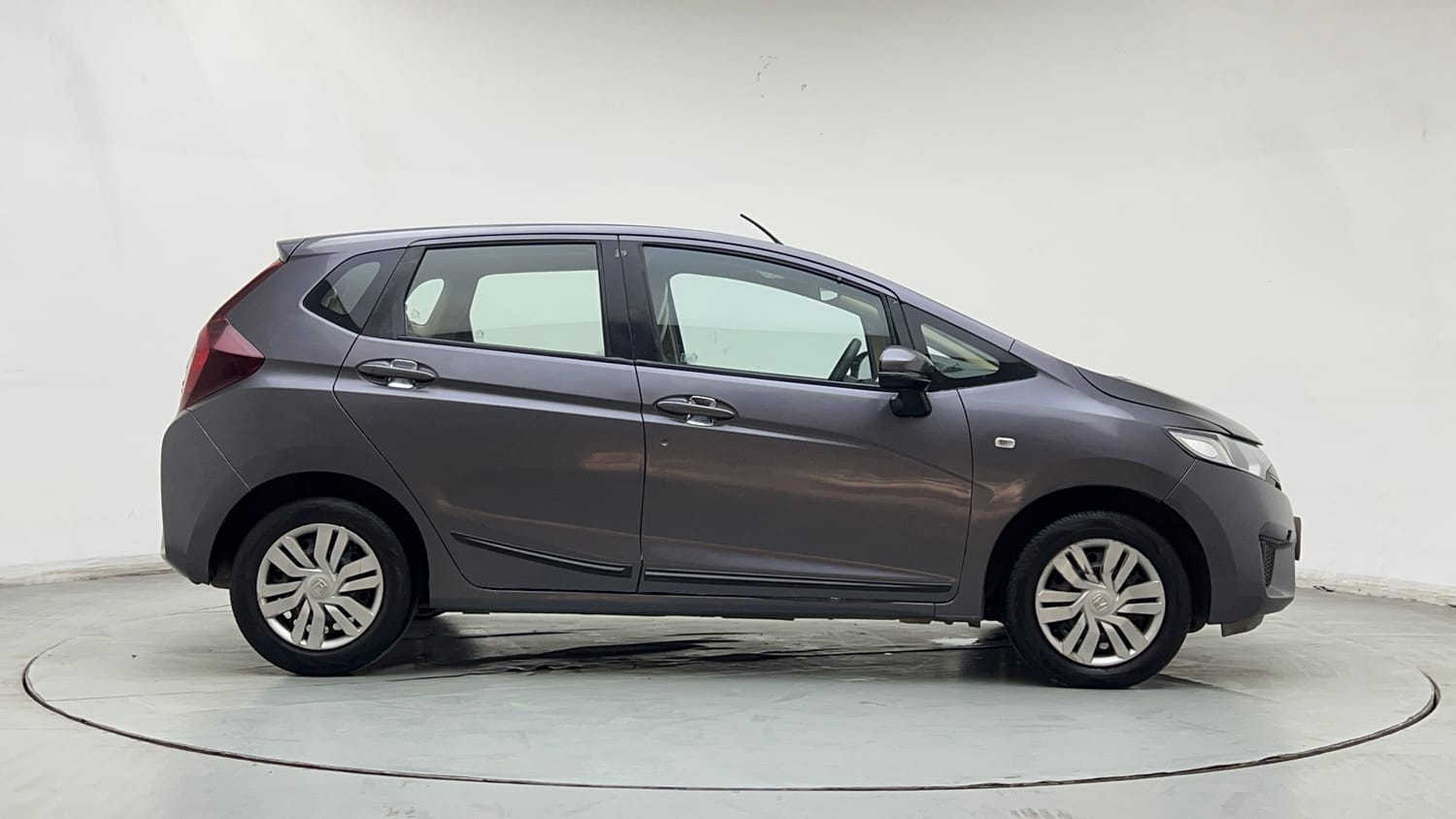 Used 2017 Honda Jazz S Petrol Petrol Manual exterior RIGHT SIDE VIEW