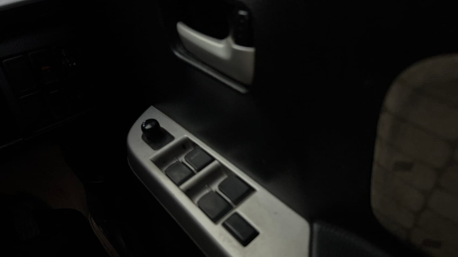 Used 2013 Maruti Suzuki Wagon R VXI Petrol Manual top_features Adjustable ORVM