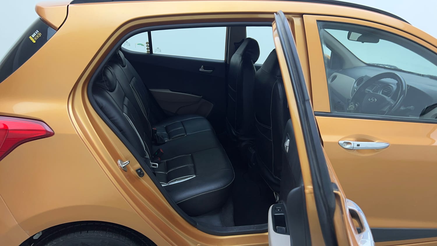 Used 2014 null Petrol Manual interior RIGHT SIDE REAR DOOR CABIN VIEW