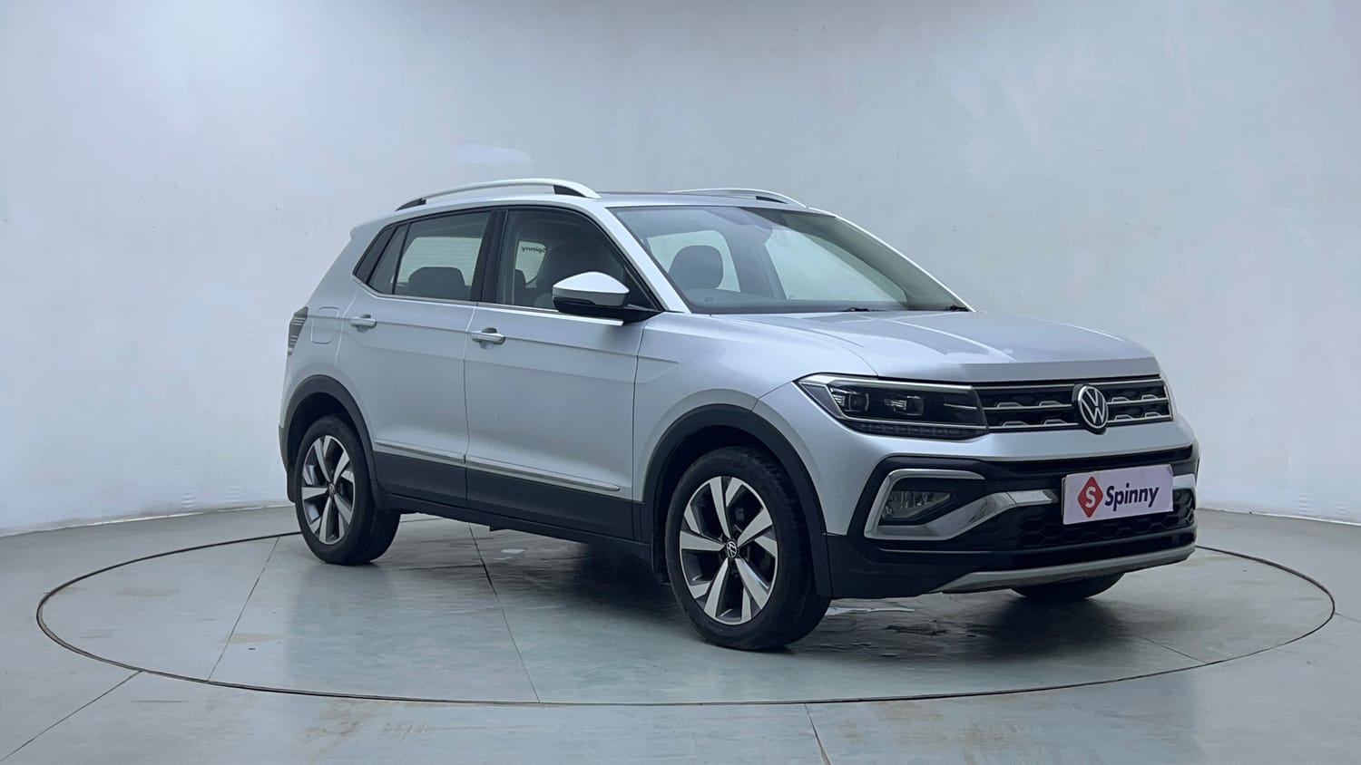 Used 2022 Volkswagen Taigun Topline 1.0 TSI MT Petrol Manual exterior RIGHT FRONT CORNER VIEW
